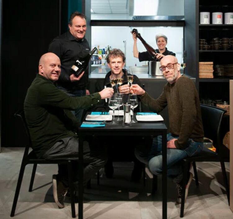 Logo: Vinoscoop Emile Braunplein